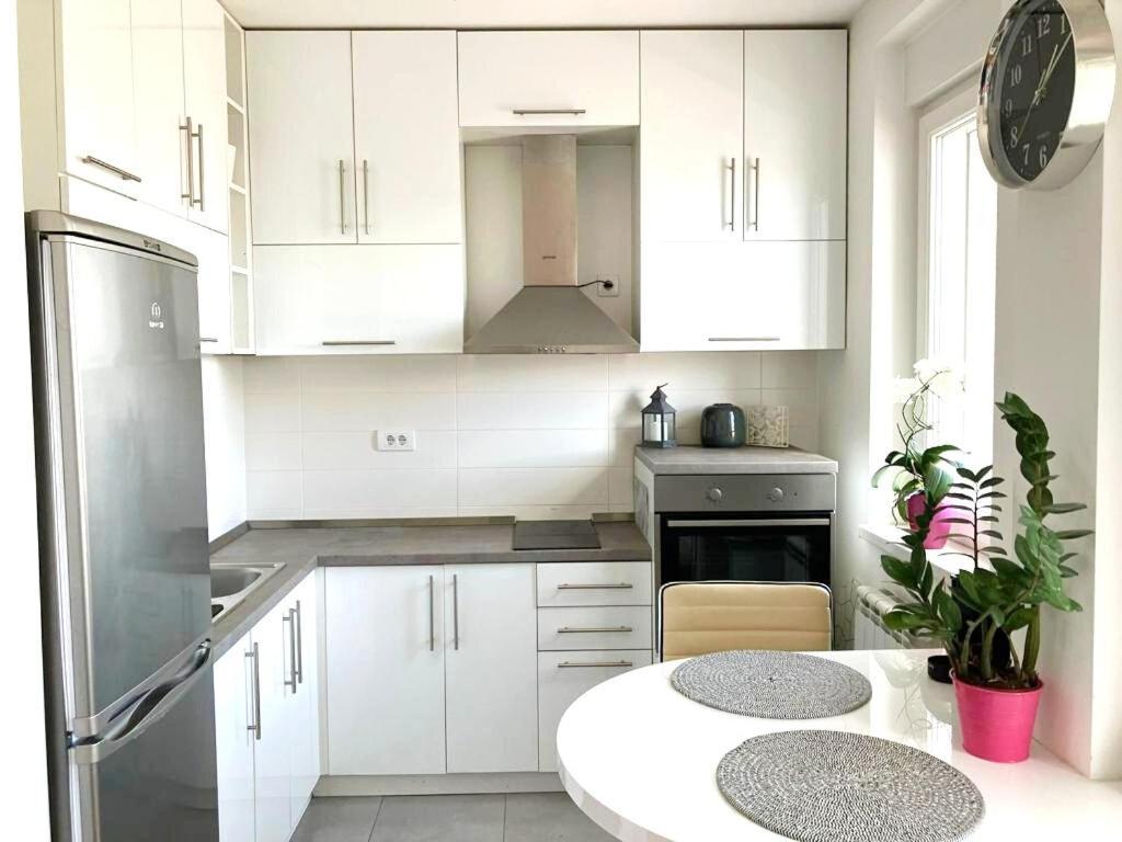 Cozy Nest Savada Apartment Белград Екстериор снимка